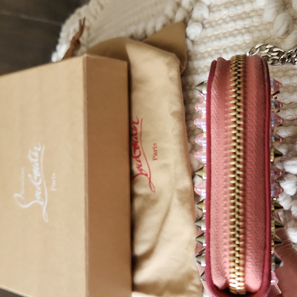 CHRISTAIN LOUBOUTIN stunned wallet - Picture 11 of 12